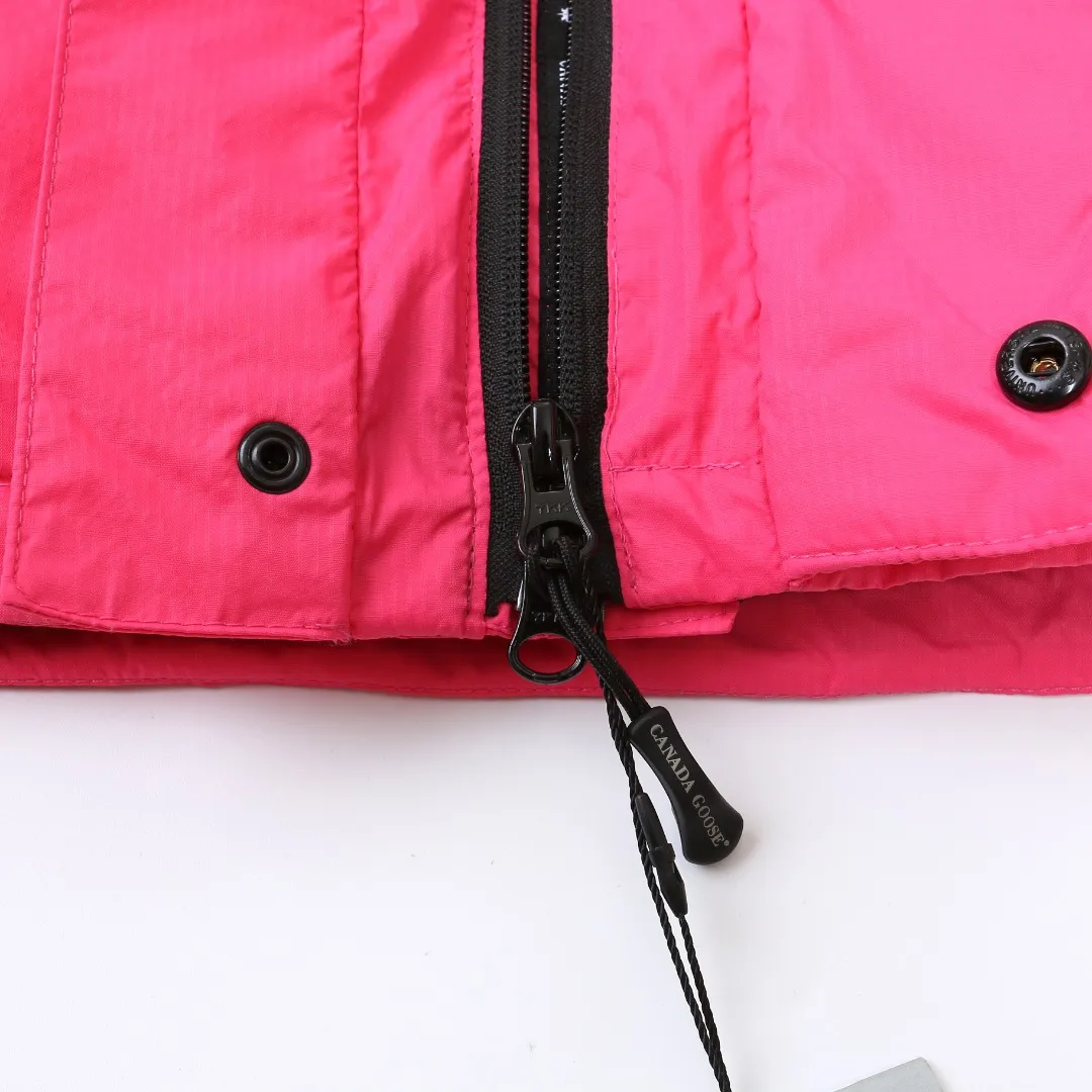 F CANADAGOOSE/ Approach/2078#APP # Skreslet ， 。 ( )、 ( ) ( ) ： 1⃣ 9500-100%nylon 2⃣ YKK ， 3⃣ 85% ，（zp 85% / 90% ） ： 1⃣ /9500-100%nylon 100% 100% , 、 ZP ， 。 2⃣ 80% ， （30 ） 。 。 ： ， 。 ， ， 。 ： ： ，50 ， ！ 90% ， 90% ， ！（ Authentic ） ： Authentic， ， 。（ 7 ， 15 。） ⚠ ！ ， ！ Quality